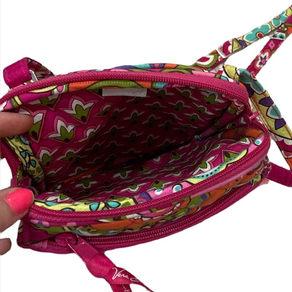 Vera Bradley Crossbody - Picture 2 of 6